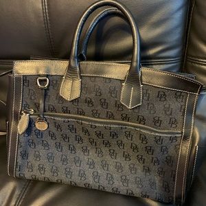 Dooney & Bourke purse